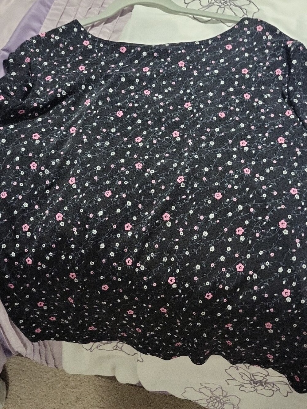 Briggs New York Black Scoop Neck Top with Pink & White Floral Print - Picture 4 of 4